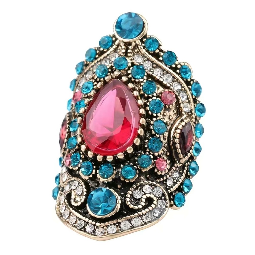 The Eleanor Collection Indian Inspired Bollywood Statement Ring. NWT